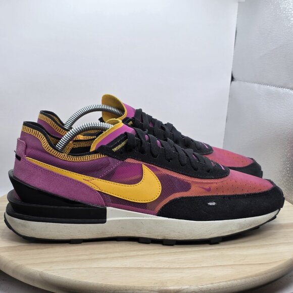 Nike Waffle One Active Fuchsia Men’s Size 10.5 Gold Black DA7995-600 - Picture 3 of 9